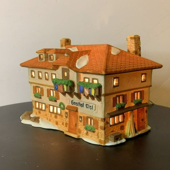 Dept 56 Gasthof Eisl Alpine Village Lighted Christmas Building from 1986 - Picture 4 of 12